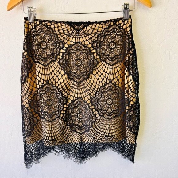 For Love and Lemons Lace Layered Skirt Medium - Picture 9 of 10